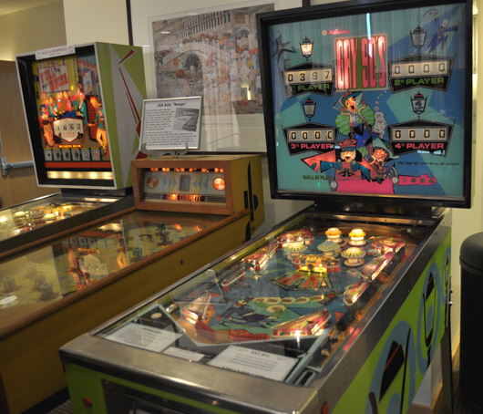 2011_Pinball_Show_11.jpg